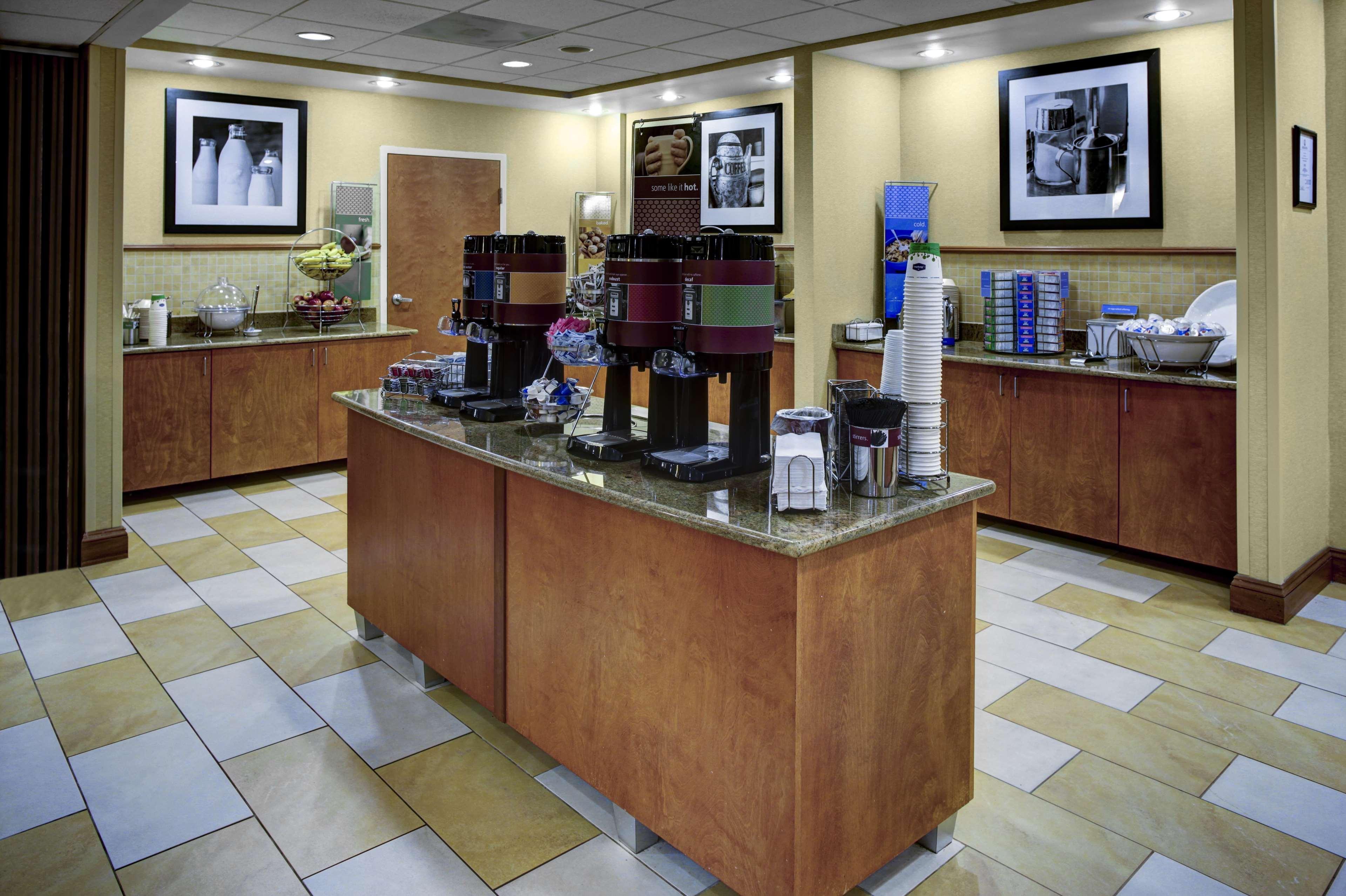 Hampton Inn Petersburg - Southpark Mall Colonial Heights Exterior photo