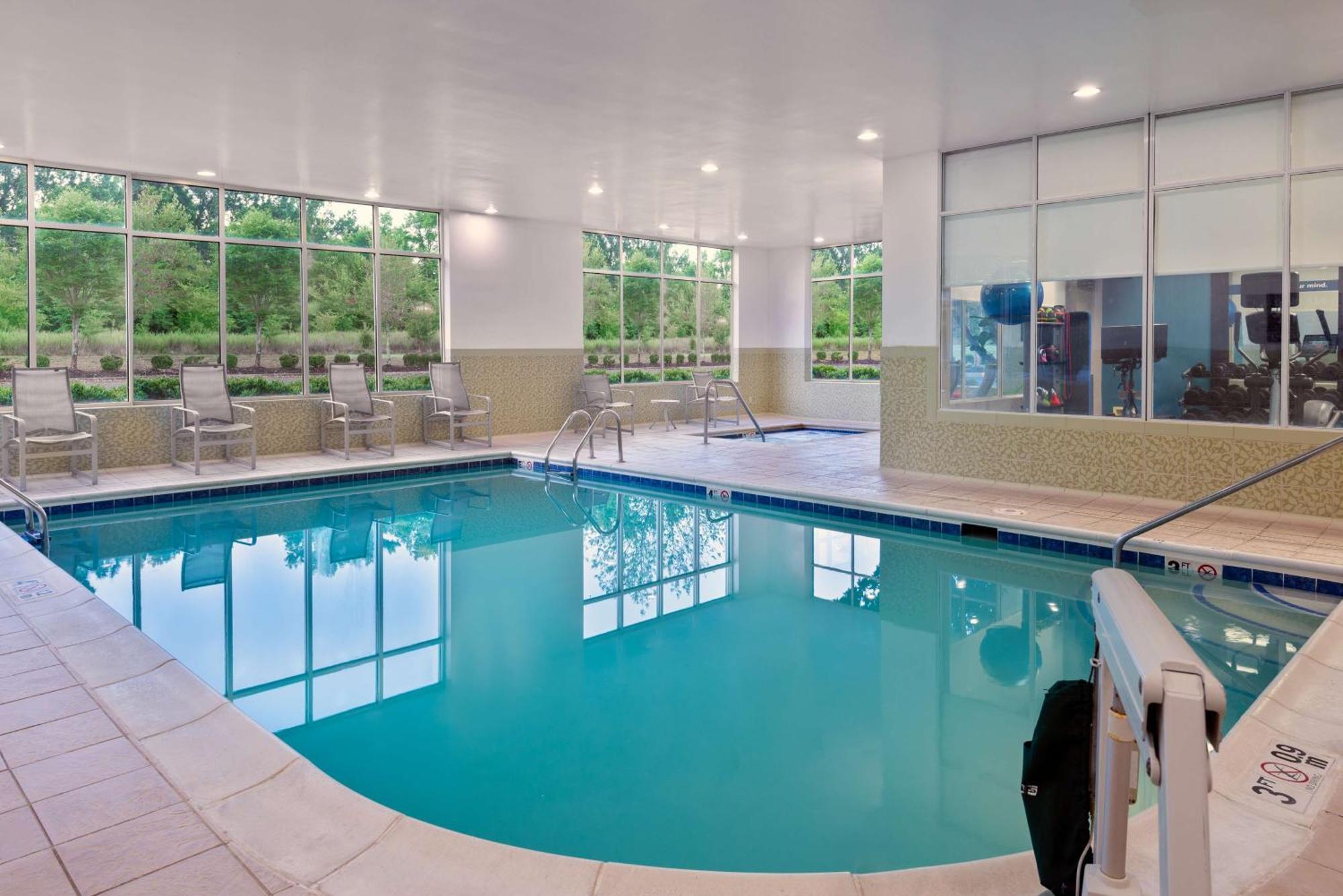Hampton Inn Petersburg - Southpark Mall Colonial Heights Exterior photo